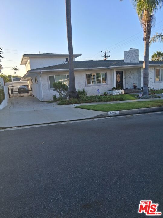 5424 S Sherbourne Drive Property Photo 14