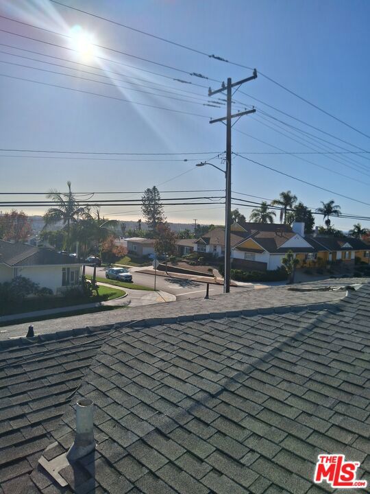 5424 S Sherbourne Drive Property Photo 18