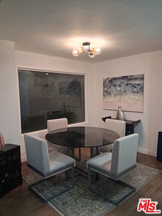 5424 S Sherbourne Drive Property Photo 24