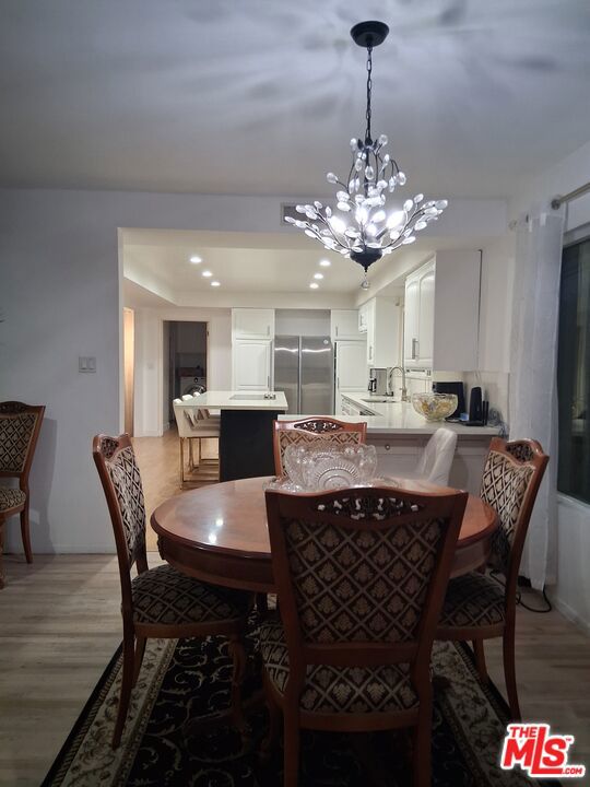 5424 S Sherbourne Drive Property Photo 36