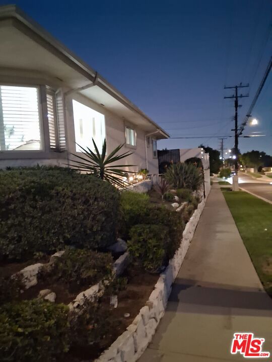 5424 S Sherbourne Drive Property Photo 48