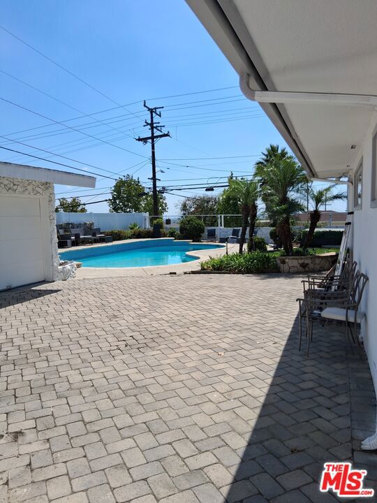 5424 S Sherbourne Drive Property Photo 57