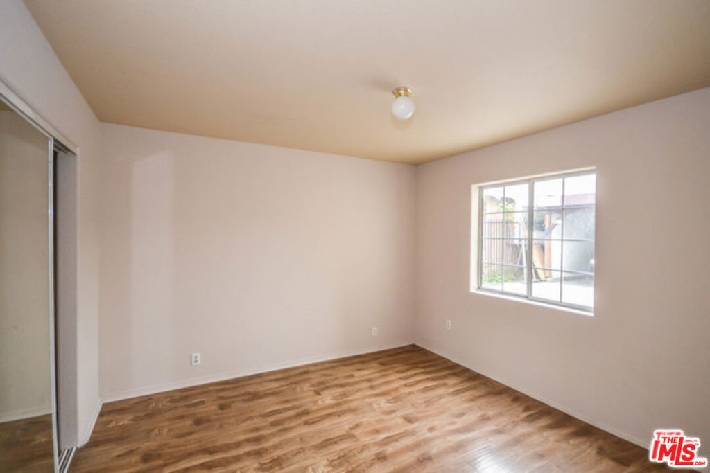 3722 Wall Street Property Photo 3