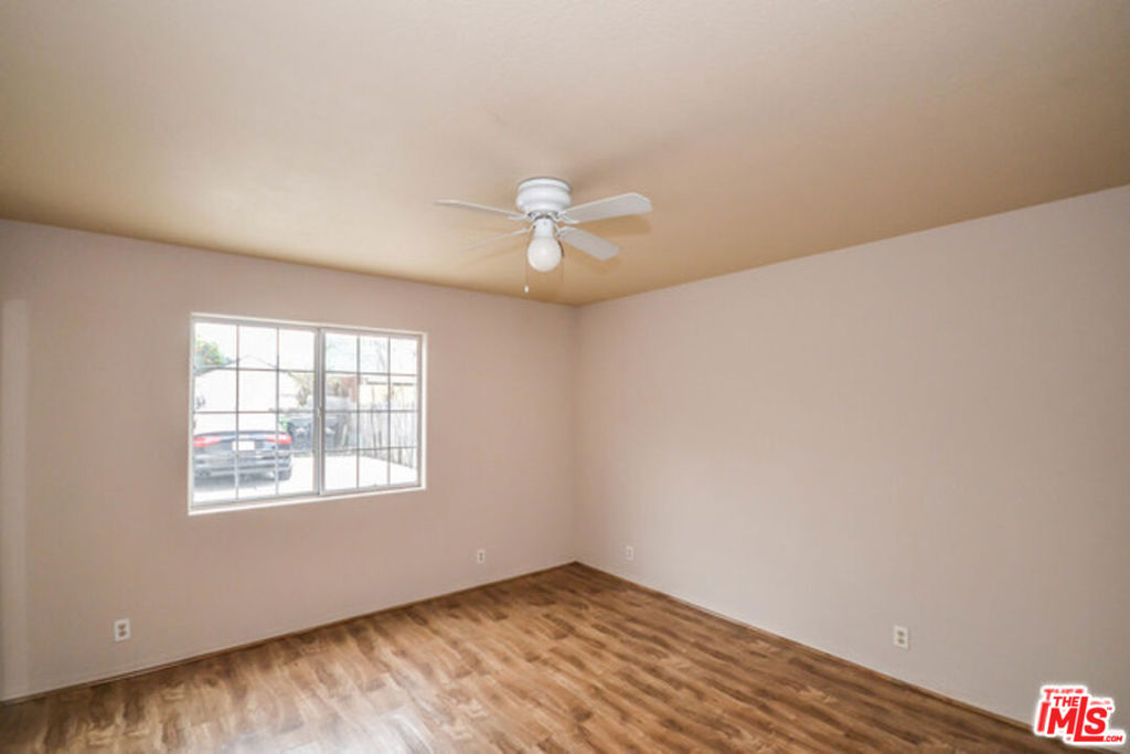 3722 Wall Street Property Photo 4