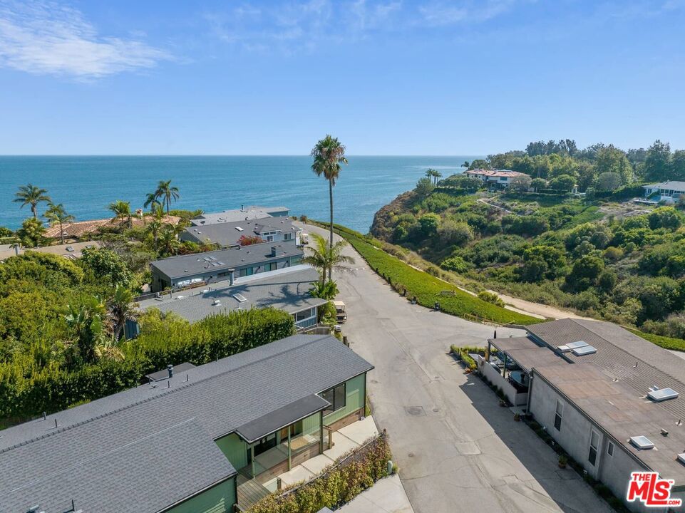 249 Paradise Cove Road Property Photo 1