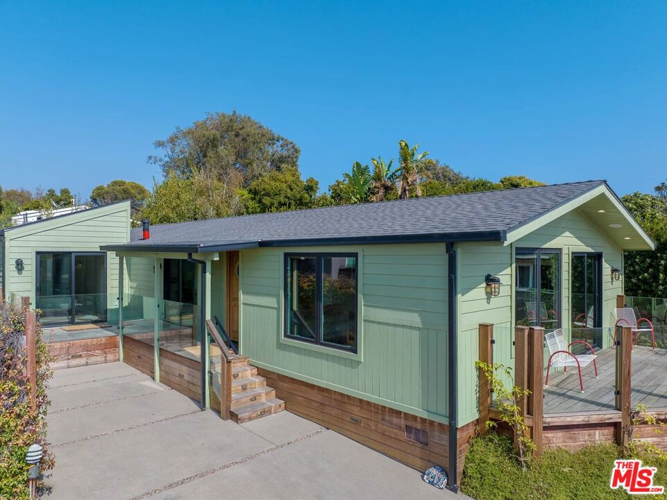 249 Paradise Cove Road Property Photo 2