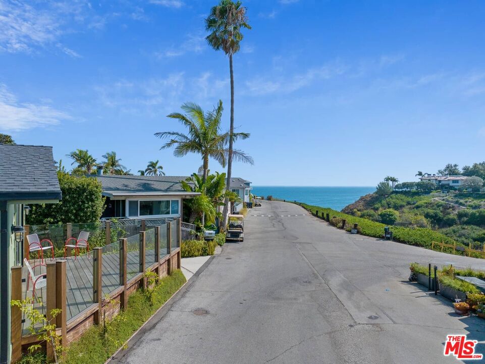 249 Paradise Cove Road Property Photo 3