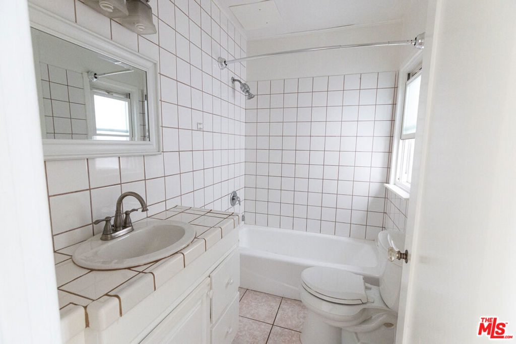 1206 3rd Avenue Property Photo 9