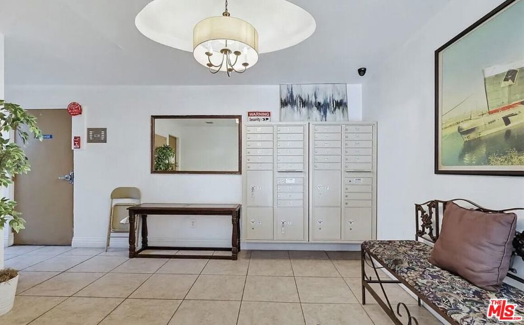 615 E Broadway 304 Property Photo 6