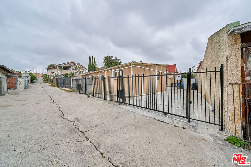 1616 Pennsylvania Avenue Property Photo 3
