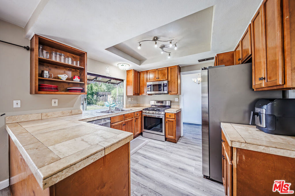 15606 Meadow Drive Property Photo 10