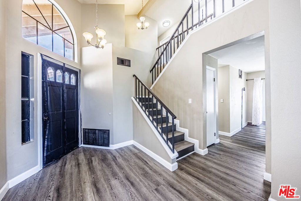 15606 Meadow Drive Property Photo 12