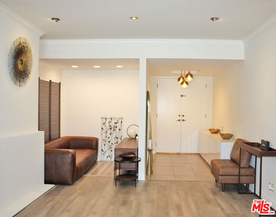 2175 S Beverly Glen Boulevard 302 Property Photo 9