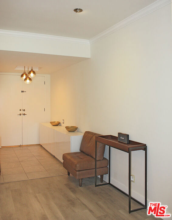 2175 S Beverly Glen Boulevard 302 Property Photo 11