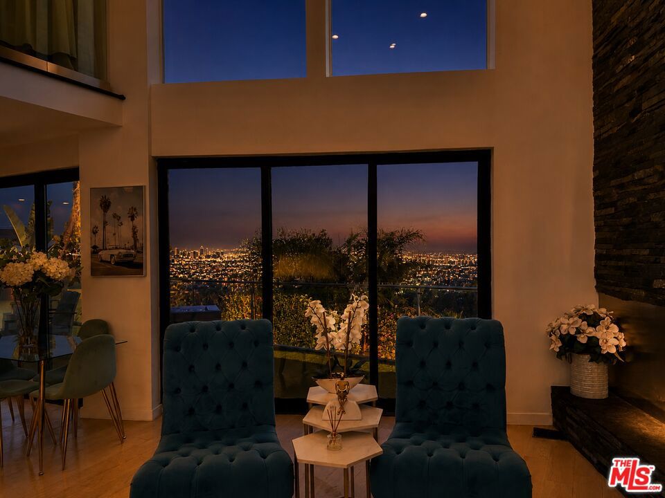 8380 Hollywood Property Photo 26
