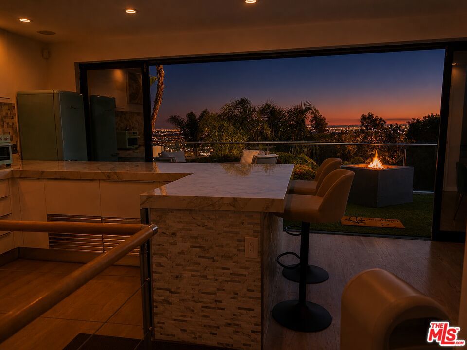 8380 Hollywood Property Photo 27