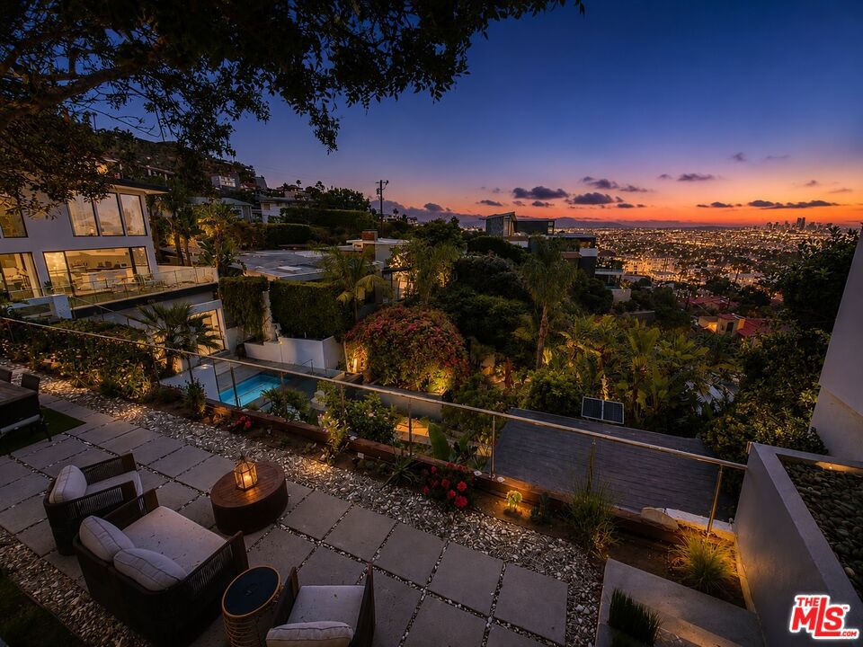 8380 Hollywood Property Photo 55