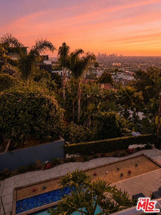 8380 Hollywood Property Photo 58
