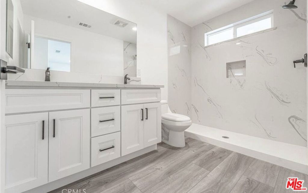 11548 11th Avenue Property Photo 20