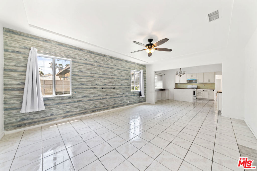 4927 W 99th Street Property Photo 1