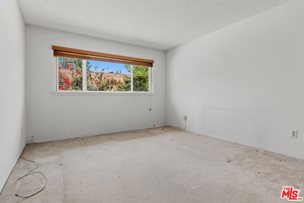 19131 Tulsa Street Property Photo 19