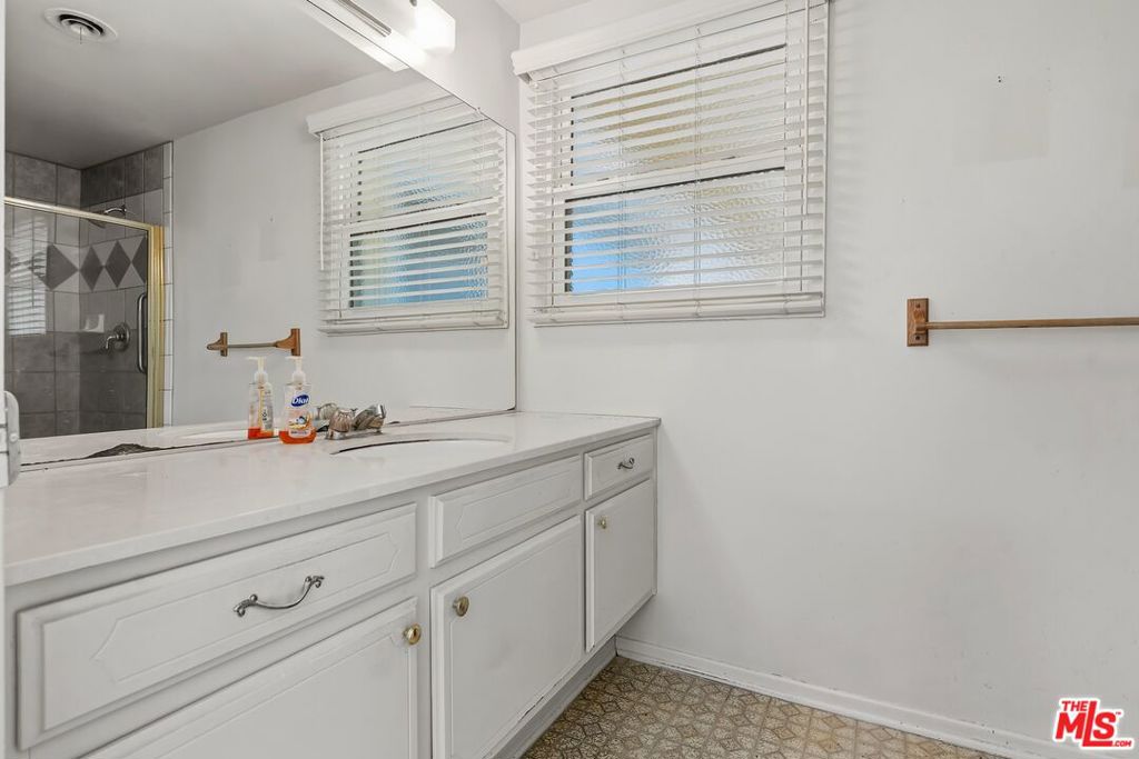 19131 Tulsa Street Property Photo 26