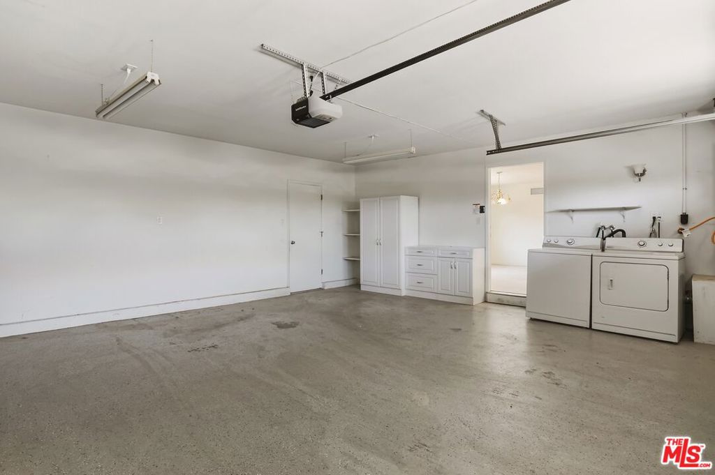 19131 Tulsa Street Property Photo 31