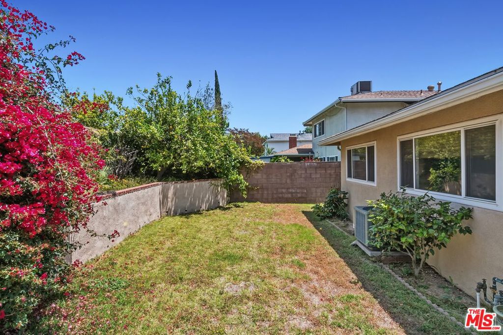 19131 Tulsa Street Property Photo 32