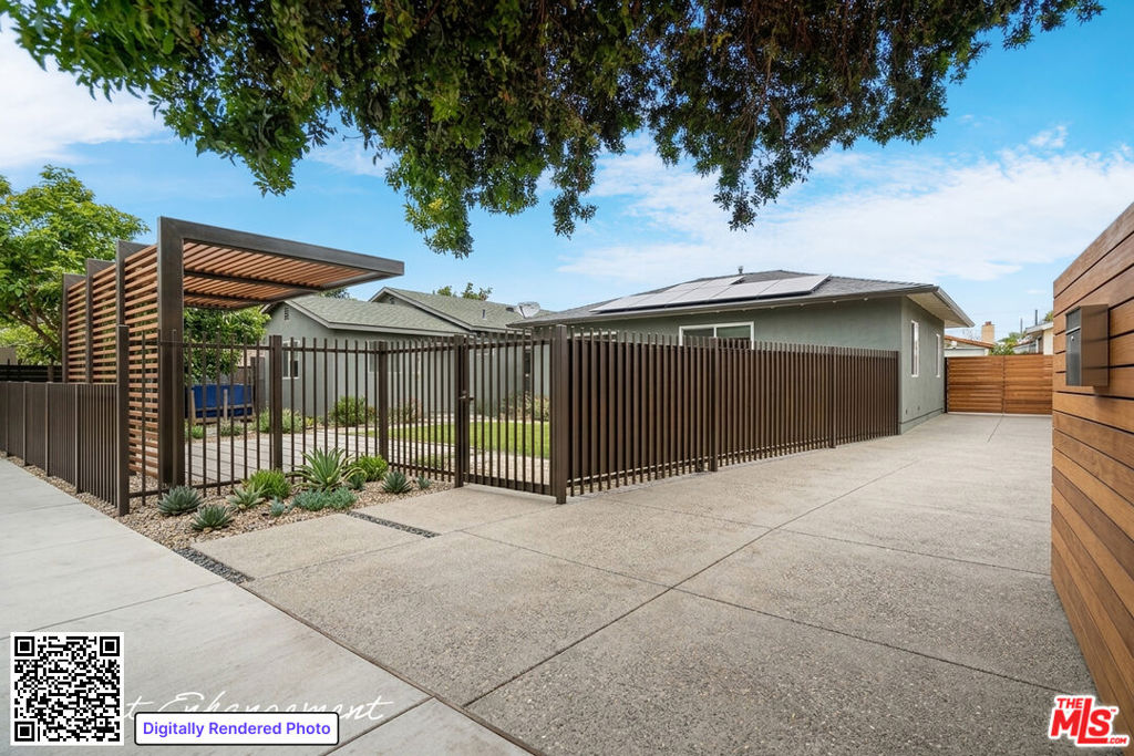 1319 E Colon Street Property Photo 1