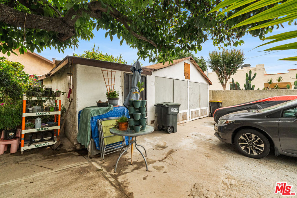 600 S Ditman Avenue Property Photo 23