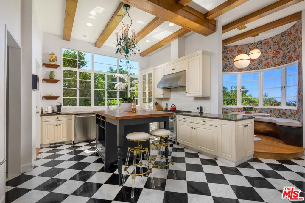 7200 Casitas Pass Road Property Photo 8