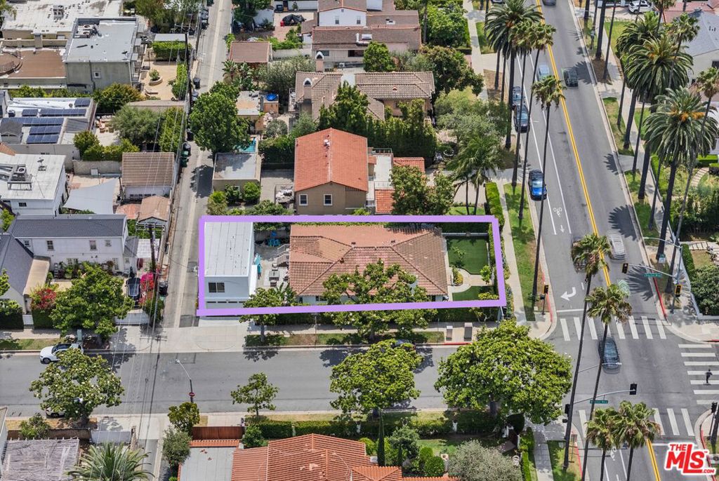 256 N Doheny Drive Property Photo 48