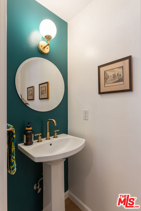 5936 Barton Avenue Property Photo 9
