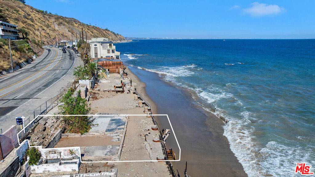 20812 Pacific Coast Highway Property Photo 1