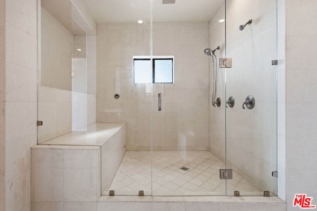 8908 Appian Way Property Photo 30
