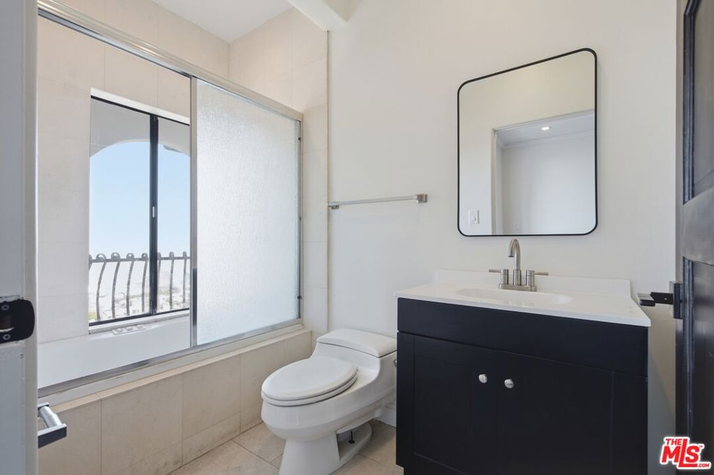 8908 Appian Way Property Photo 33