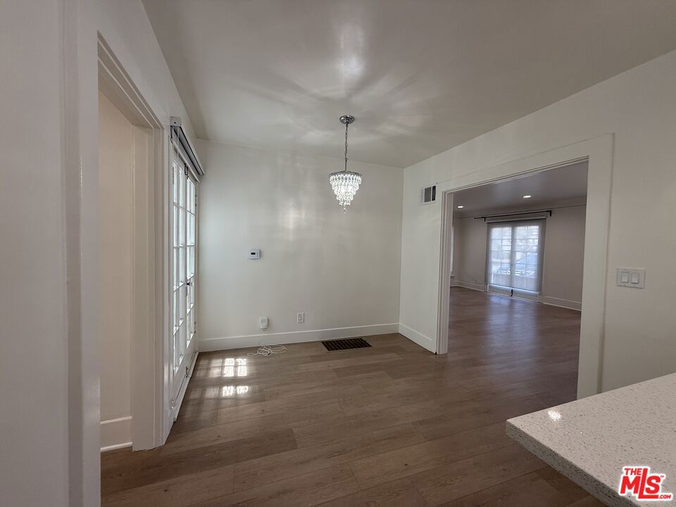 830 S Norton Avenue Property Photo 6