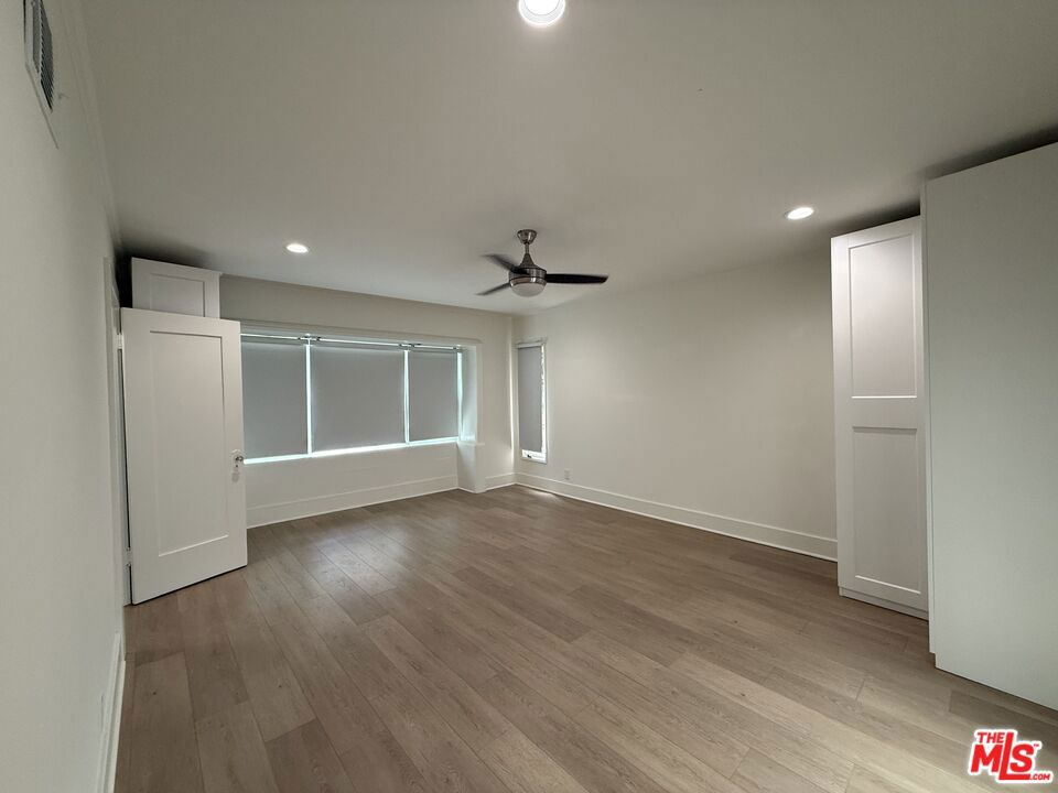 830 S Norton Avenue Property Photo 10
