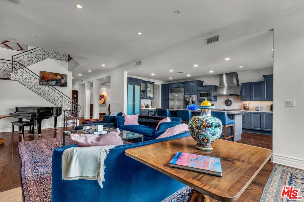 5205 Via Donte Property Photo 8
