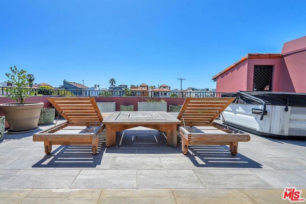 5205 Via Donte Property Photo 39