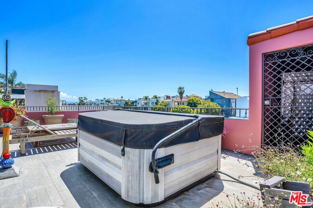 5205 Via Donte Property Photo 41