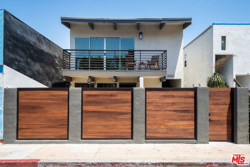 2602 Pacific Avenue Property Photo 1