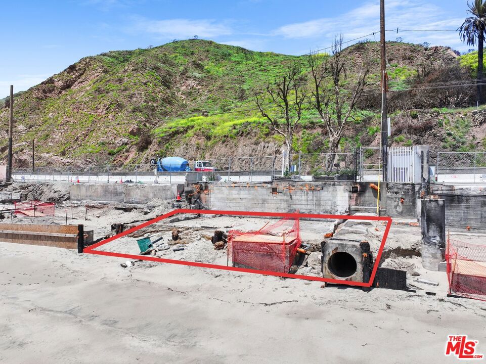 20802 Pacific Coast Highway Property Photo 17