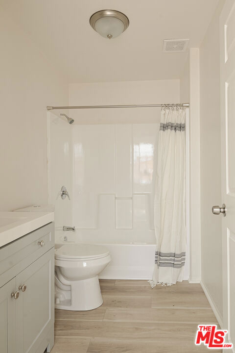 8624 S Main Street Property Photo 22