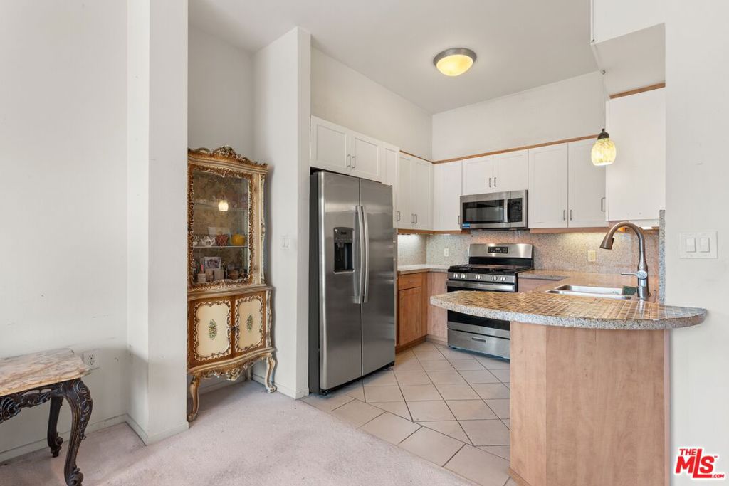 267 S San Pedro Street 623 Property Photo 13