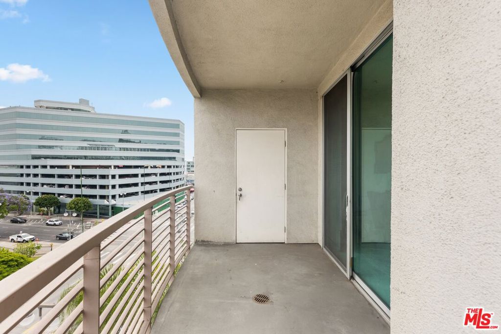 267 S San Pedro Street 623 Property Photo 18