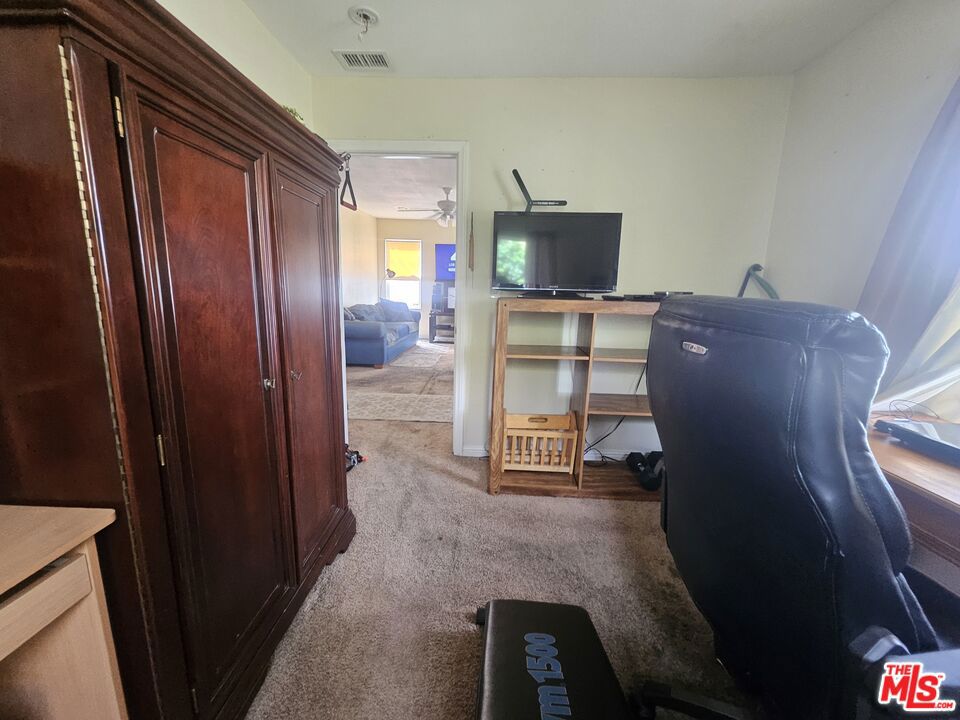1738 W 66th Street Property Photo 14