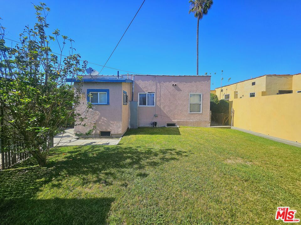 1738 W 66th Street Property Photo 21