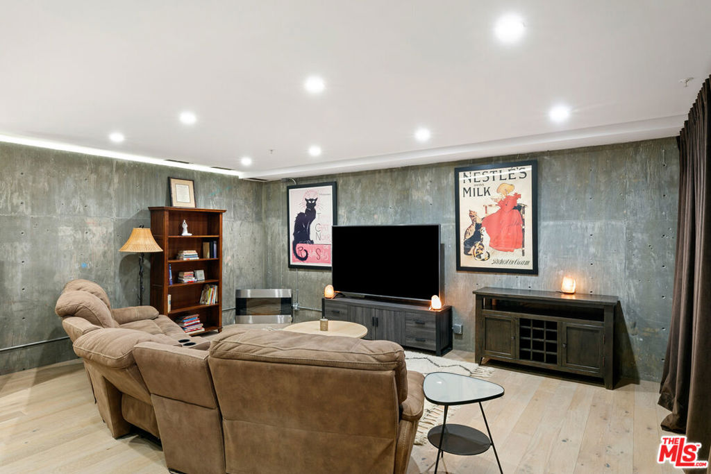 2028 Corral Canyon Road Property Photo 32