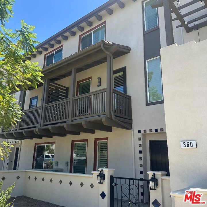358 Serra Street Property Photo 1